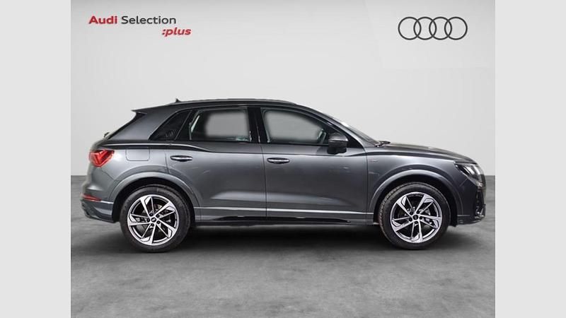 Usado Audi Q3 150 CV (110 kW) 2024 Gris daytona (efecto perla) SUV