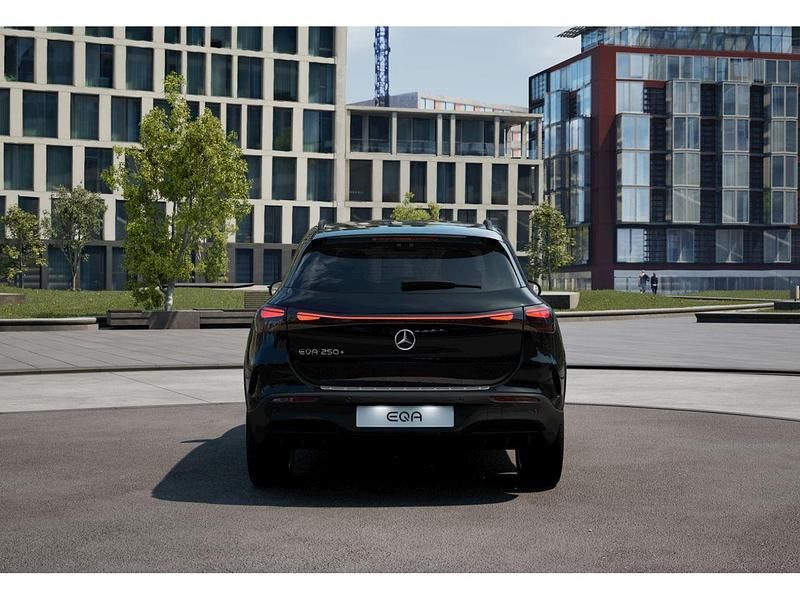 Nuevo Mercedes EQA250+ 139 kW (190 CV) 2025 Negro SUV