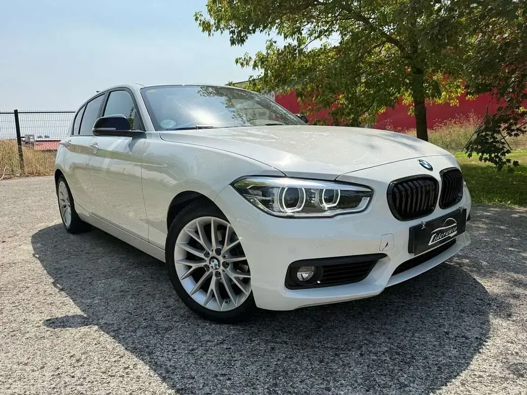 Usado BMW 118 150 CV (110 kW) 2018 Blanco Utilitario