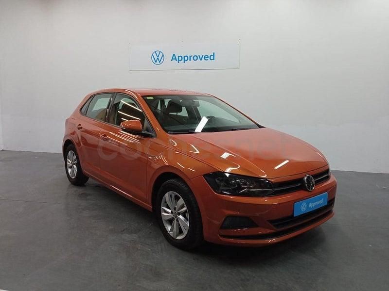 Usado VW Polo Advance 95 CV (69 kW) 2020 Naranja Utilitario