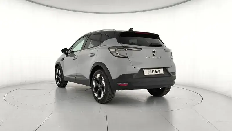 Usado Renault Captur Techno 101 CV (74 kW) 2025 Gris SUV