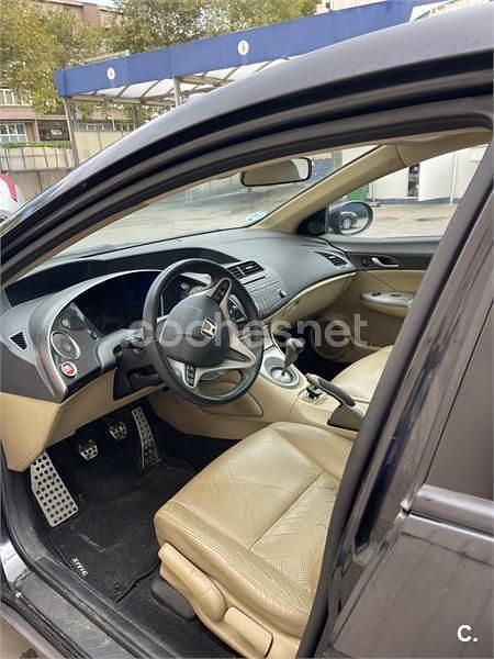 Usado Honda Civic Executive 140 CV (102 kW) 2007 Verde Berlina
