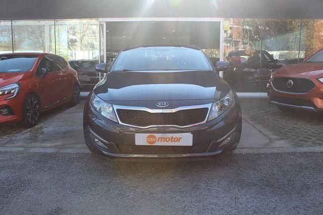 Usado Kia Optima 136 CV (100 kW) 2013 Negro Berlina