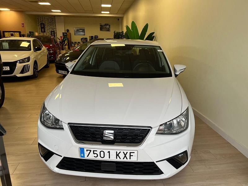 Usado Seat Ibiza Style 95 CV (69 kW) 2019 Blanco Utilitario
