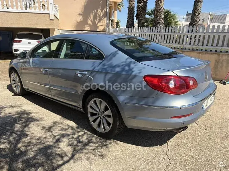 Usado VW Passat 160 CV (117 kW) 2011 Gris / plata Berlina