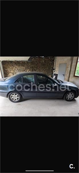 Verde Usado 2001 Mercedes C220 Classic Berlina | 2700 € (Precio justo) - Imagen 1/4