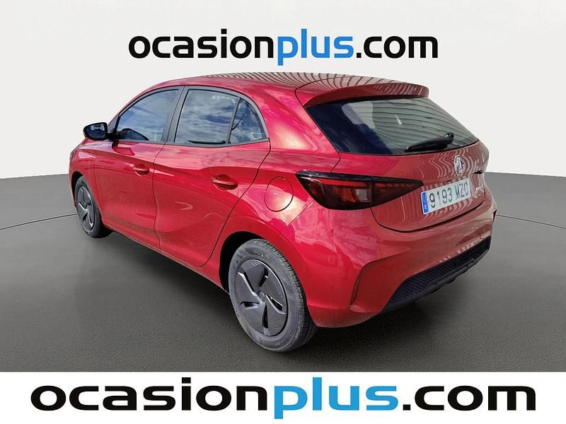 Usado MG MG3 116 CV (85 kW) 2025 Rojo Utilitario