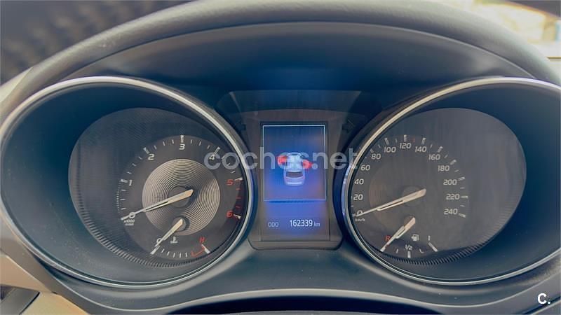 Usado Toyota Avensis Advance 143 CV (105 kW) 2017 Negro Familiar