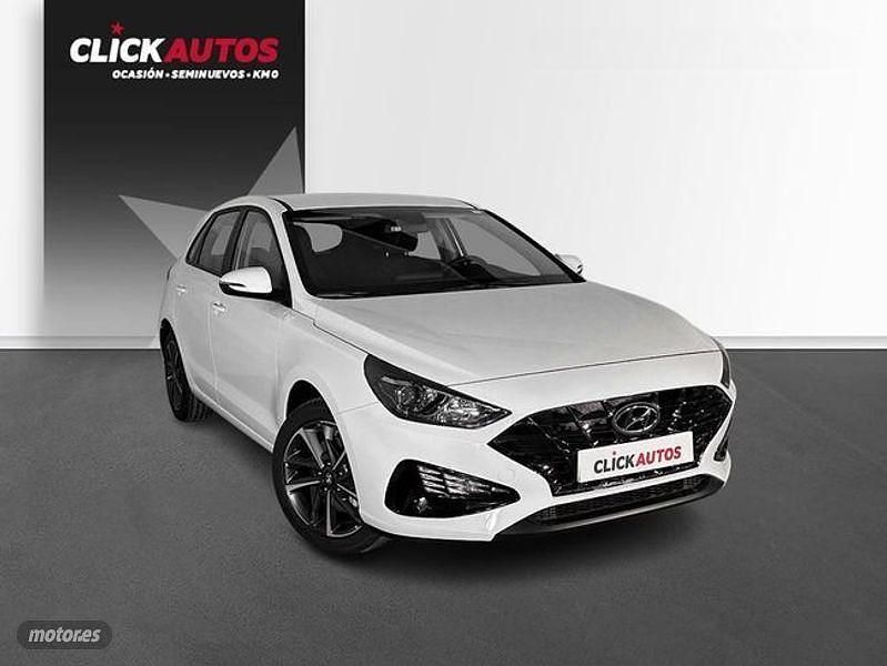 Usado Hyundai i30 110 CV (80 kW) 2024 Blanco