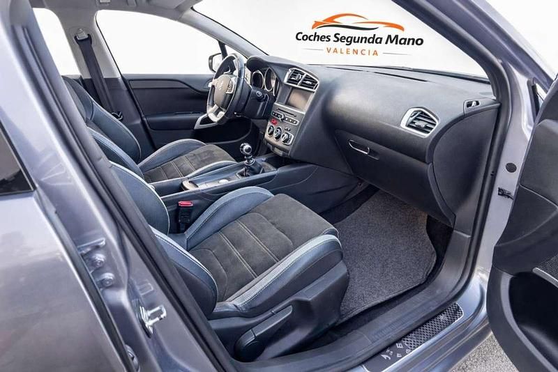 Usado DS Automobiles DS4 Crossback Style 120 CV (88 kW) 2018 Plateado SUV