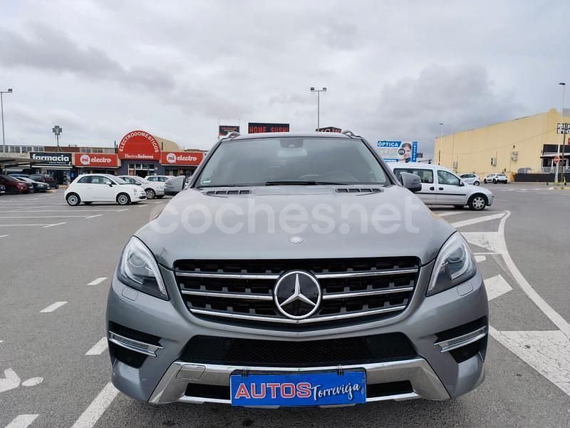 Gris / plata Usado 2013 Mercedes ML350 SUV | 27.550 € (Un poco caro) - Imagen 1/4