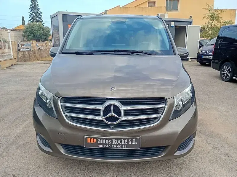 Usado Mercedes V200 Avantgarde 136 CV (100 kW) 2018 Marrón Monovolumen