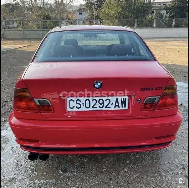 Usado BMW 318 118 CV (86 kW) 2000 Rojo Coupe