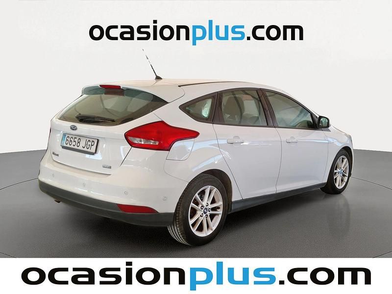 Usado Ford Focus Trend+ 125 CV (91 kW) 2015 Blanco Utilitario