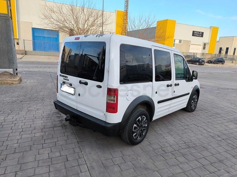 Usado Ford Tourneo Connect Titanium 115 CV (84 kW) 2014 Blanco Monovolumen