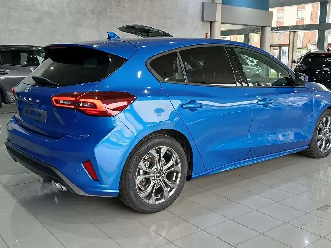 Nuevo Ford Focus ST-Line 125 CV (91 kW) 2025 Azul Utilitario