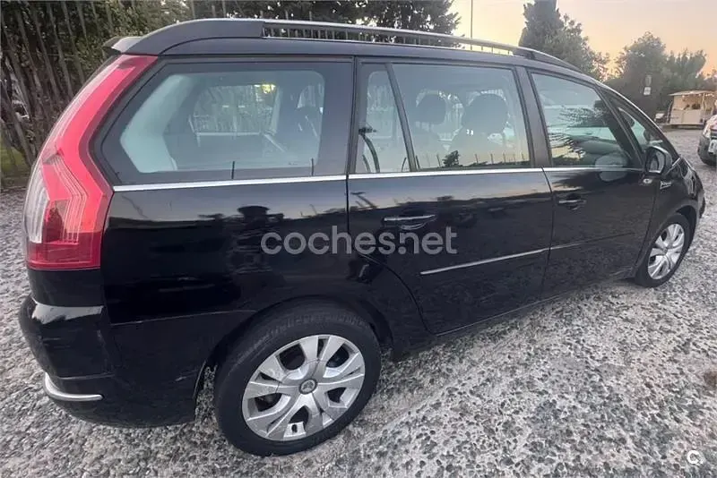 Usado Citroën Grand C4 Picasso Business Class 112 CV (82 kW) 2012 Negro Monovolumen