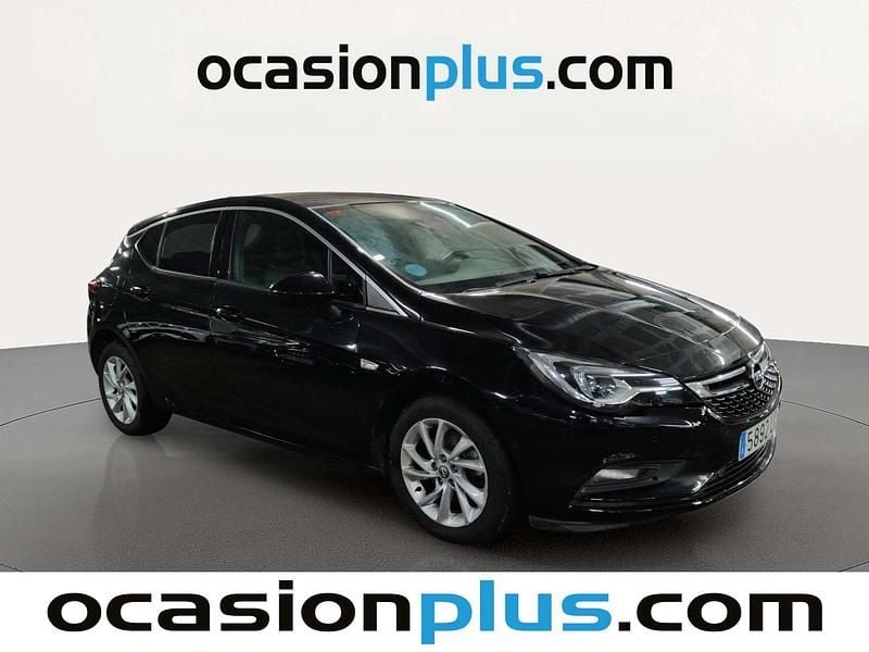 Begagnad Opel Astra Dynamic 136 HK (100 kW) 2019 Svart Halvkombi