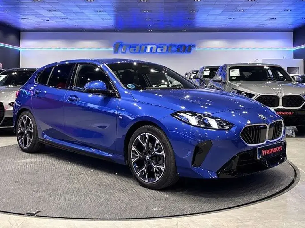 Usado BMW 116 Sport Line 163 CV (119 kW) 2025 Azul Utilitario