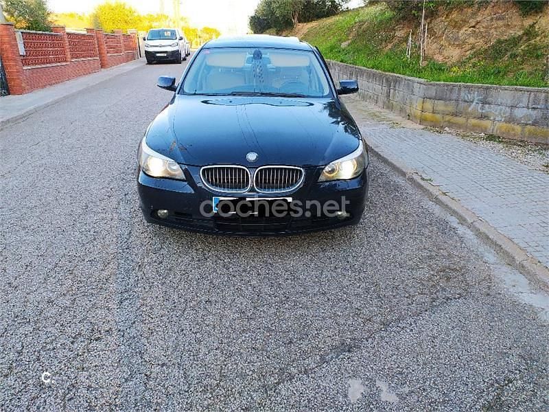 Azul Usado 2004 BMW 545 Berlina | 9500 € - Imagen 1/4