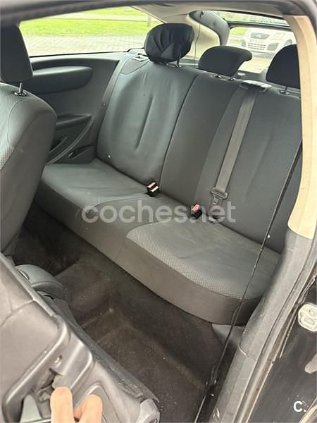 Usado Citroën C4 90 CV (66 kW) 2007 Negro Berlina