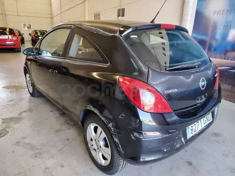 Usado Opel Corsa Sport 75 CV (55 kW) 2009 Negro Utilitario