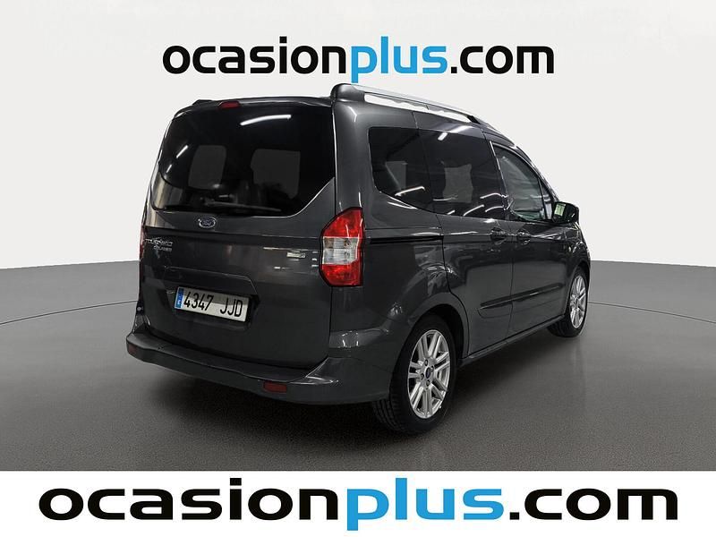 Usado Ford Tourneo Courier Titanium 100 CV (73 kW) 2015 Gris Monovolumen
