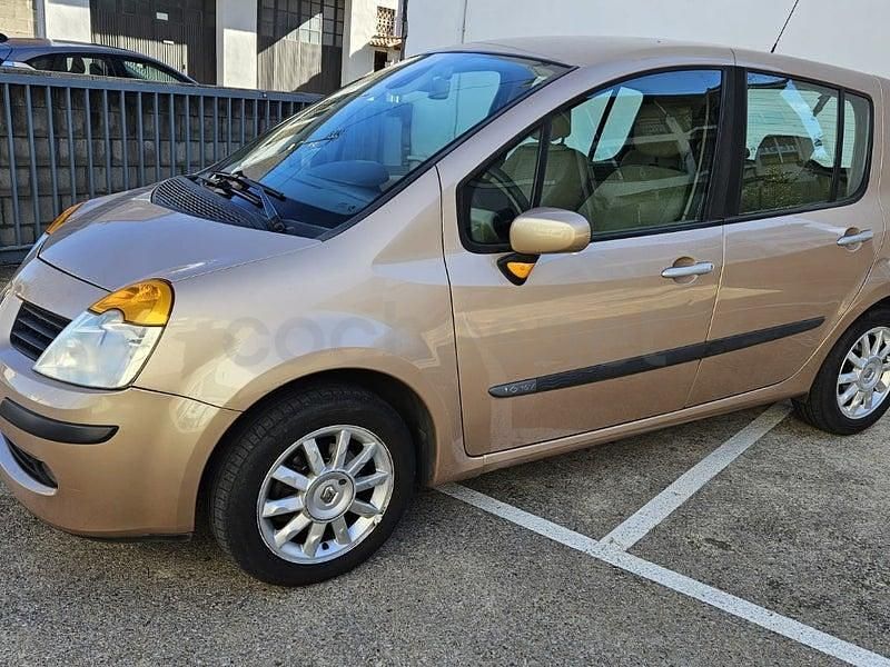Usado Renault Modus Privilege 113 CV (83 kW) 2005 Beige Monovolumen