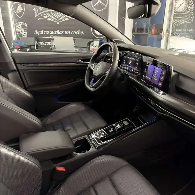 Usado VW Golf VIII R 333 CV (244 kW) 2023 Blanco Utilitario