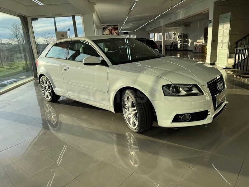 Usado Audi A3 Attraction 125 CV (91 kW) 2011 Blanco Utilitario