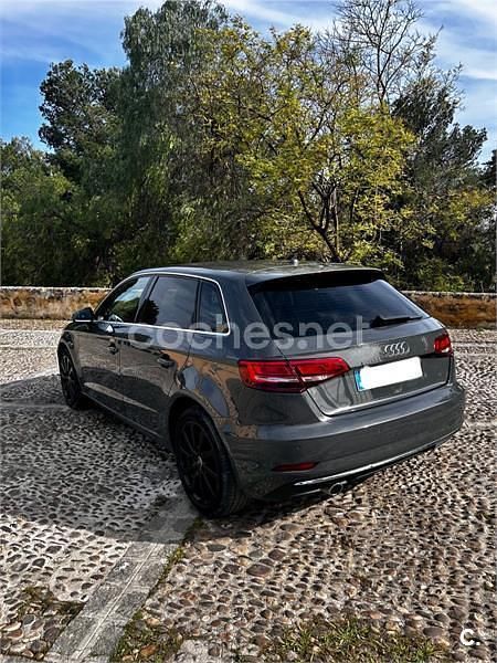 Usado Audi A3 Sport 110 CV (80 kW) 2017 Gris / plata Berlina