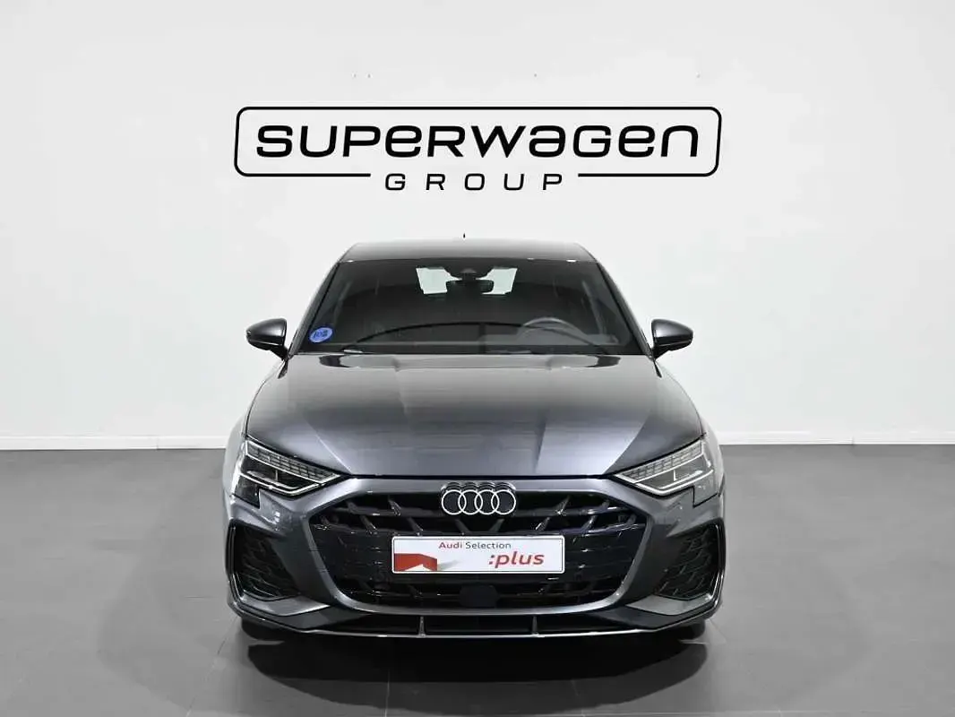 Usado Audi A3 Sportback e-tron S-Line 204 CV (150 kW) 2025 Gris Utilitario