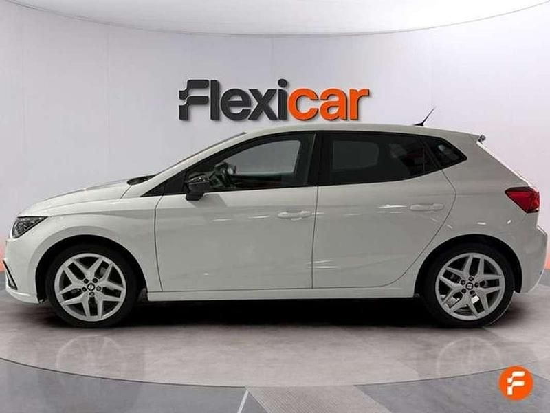 Usado Seat Ibiza FR 105 CV (77 kW) 2021 Blanco Utilitario