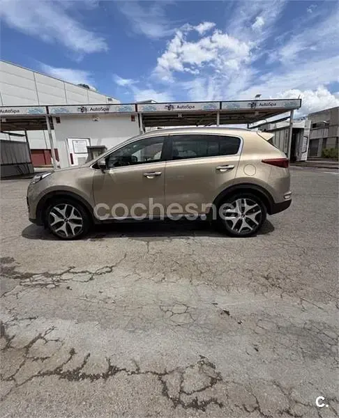 Usado Kia Sportage GT-Line 141 CV (103 kW) 2018 Beige SUV