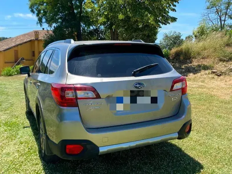 Usado Subaru Outback 150 CV (110 kW) 2017 Beige Familiar