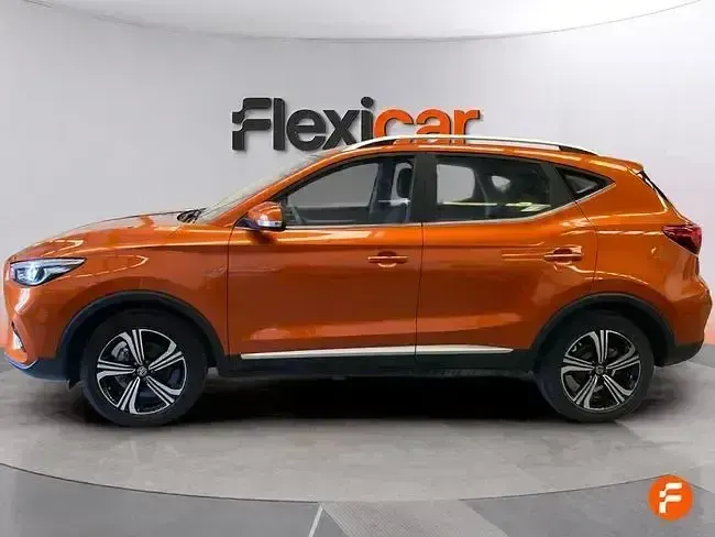 Usado MG ZS Luxury 106 CV (77 kW) 2025 Naranja SUV