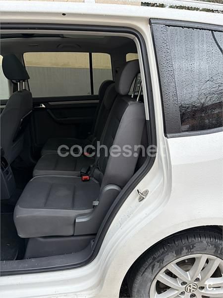 Usado VW Touran Sport 140 CV (102 kW) 2011 Blanco Monovolumen