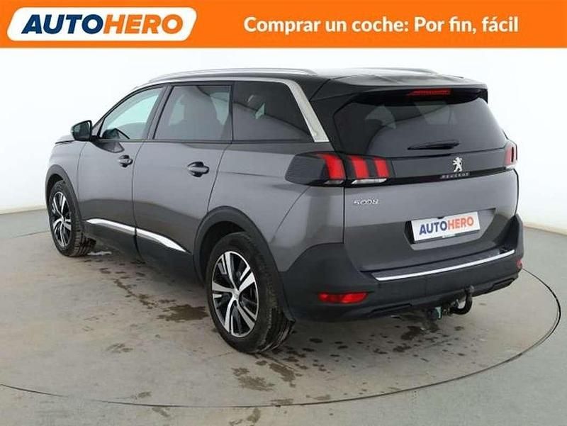 Usado Peugeot 5008 Allure 120 CV (88 kW) 2017 Gris Monovolumen