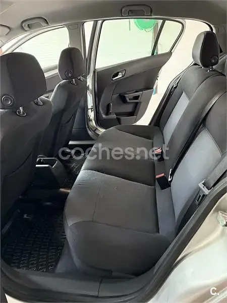 Usado Opel Astra Enjoy 100 CV (73 kW) 2007 Gris / plata Berlina