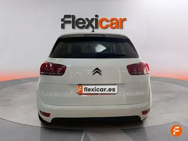 Usado Citroën C4 Feel 130 CV (95 kW) 2020 Blanco
