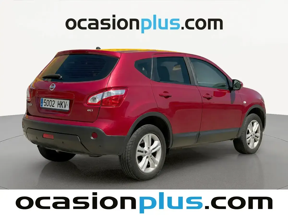 Usado Nissan Qashqai Acenta 110 CV (80 kW) 2012 Rojo SUV
