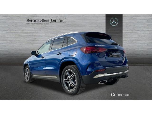 Usado Mercedes GLA250 AMG line 218 CV (160 kW) 2024 Blanco SUV