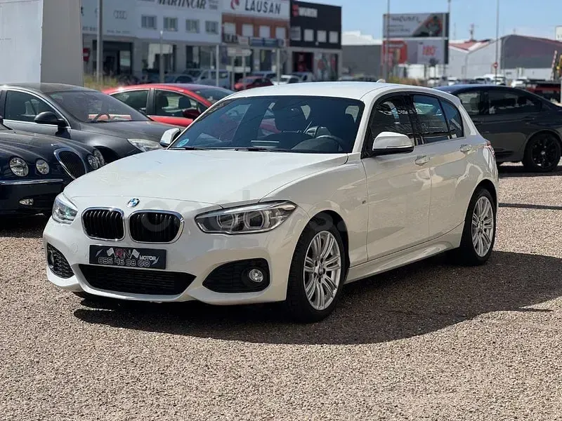 Usado BMW 118 Comfort Edition 150 CV (110 kW) 2015 Blanco Utilitario