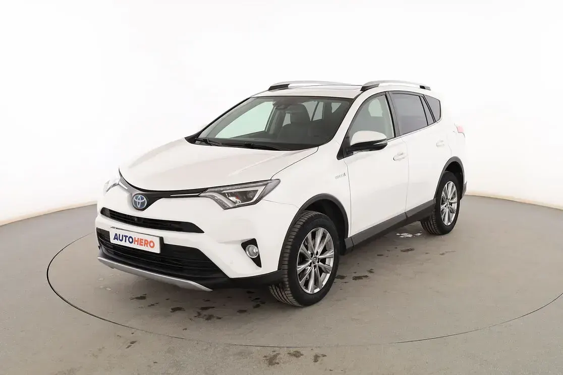 Usado Toyota RAV4 Hybrid Executive 197 CV (144 kW) 2018 SUV