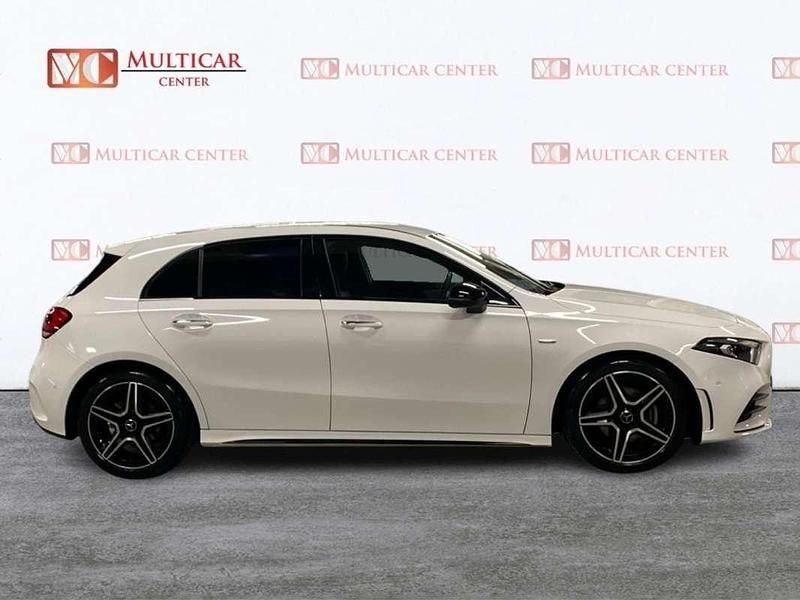 Usado Mercedes A180 116 CV (85 kW) 2021 Blanco Utilitario