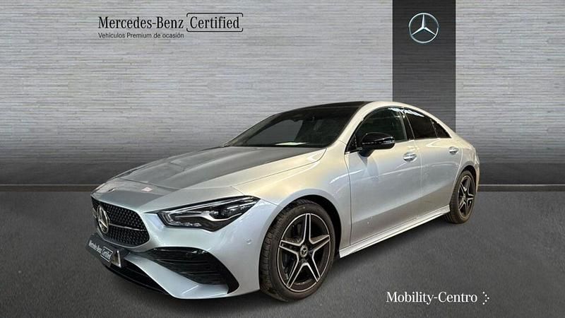 Plata hightech Usado 2025 Mercedes CLA220 AMG line Berlina | 39.900 € (Super precio) - Imagen 1/3