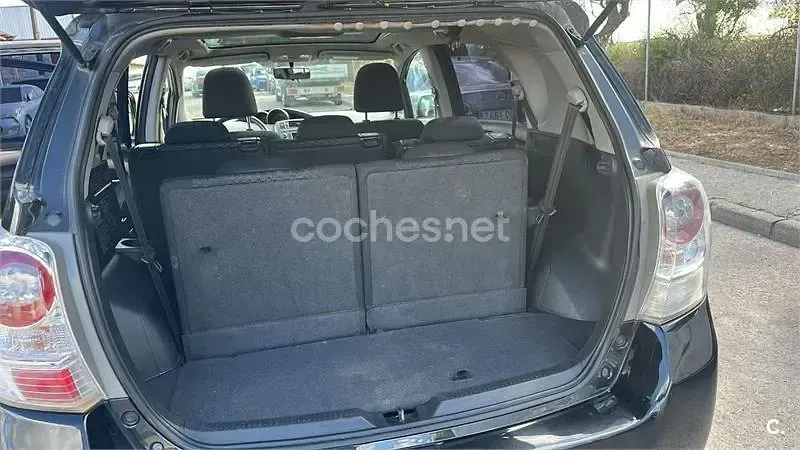 Usado Toyota Verso Live 132 CV (97 kW) 2009 Verde Monovolumen