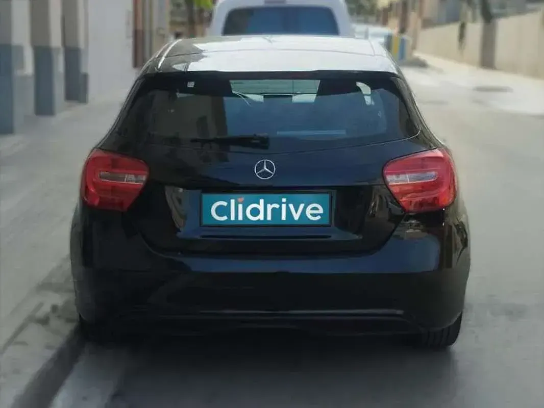 Usado Mercedes A220 Style 170 CV (125 kW) 2015 Negro Utilitario