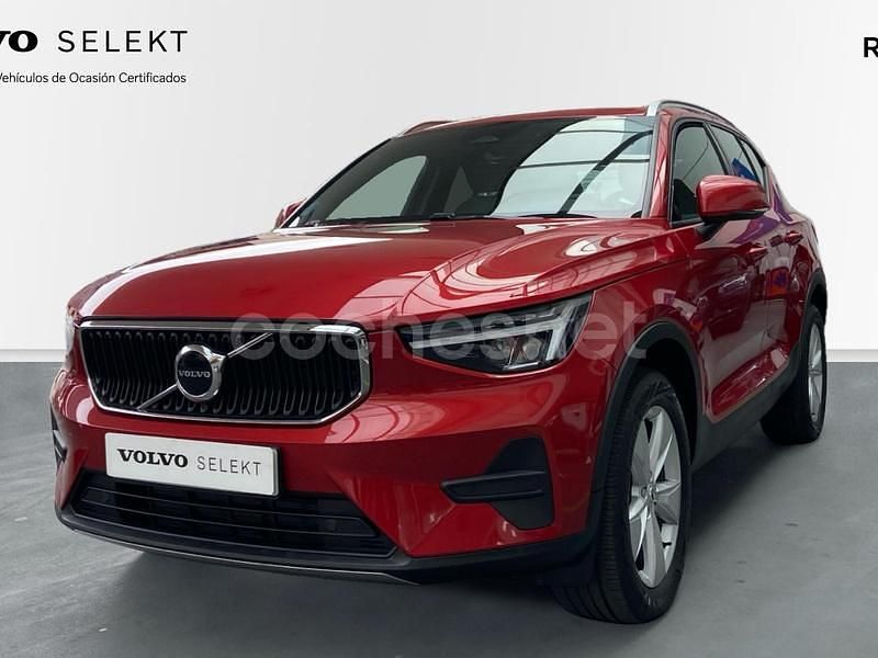 Rojo Usado 2024 Volvo XC40 Core SUV | 32.500 € (Precio justo) - Imagen 1/4