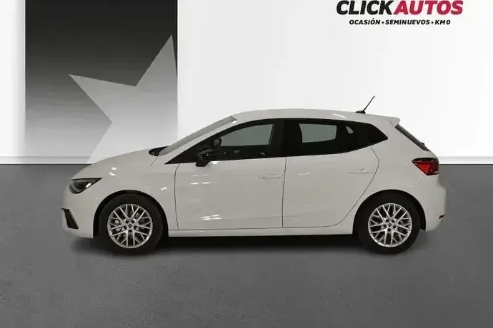 Usado Seat Ibiza FR 115 CV (84 kW) 2025 Utilitario